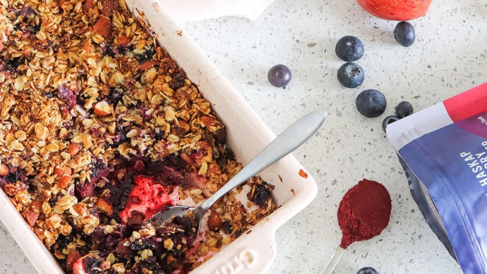 APPLE & HASKAP BERRY CRUMBLE