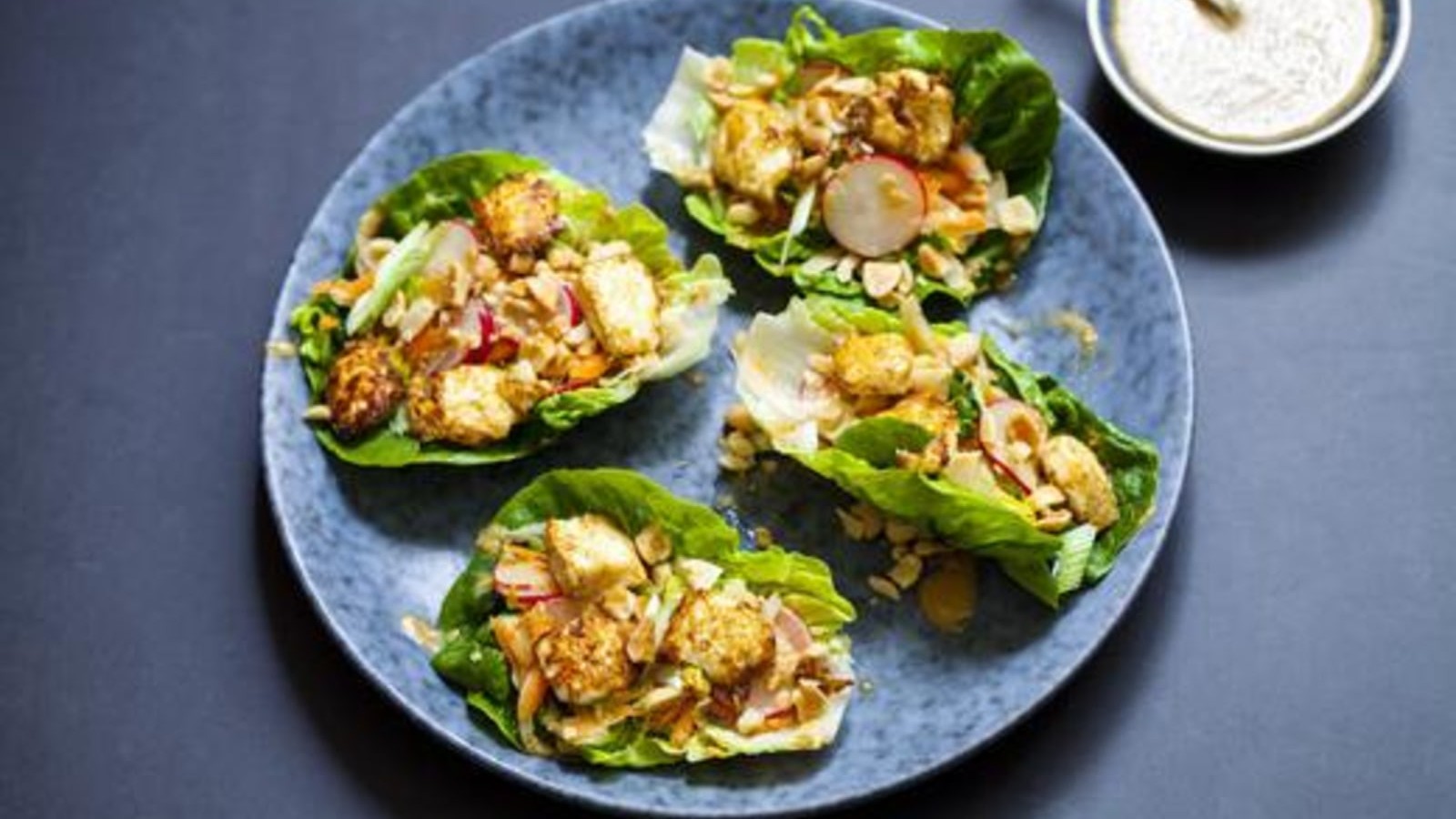 Image of Tofu Lettuce Wraps: A Healthy, Low-Calorie Recipe