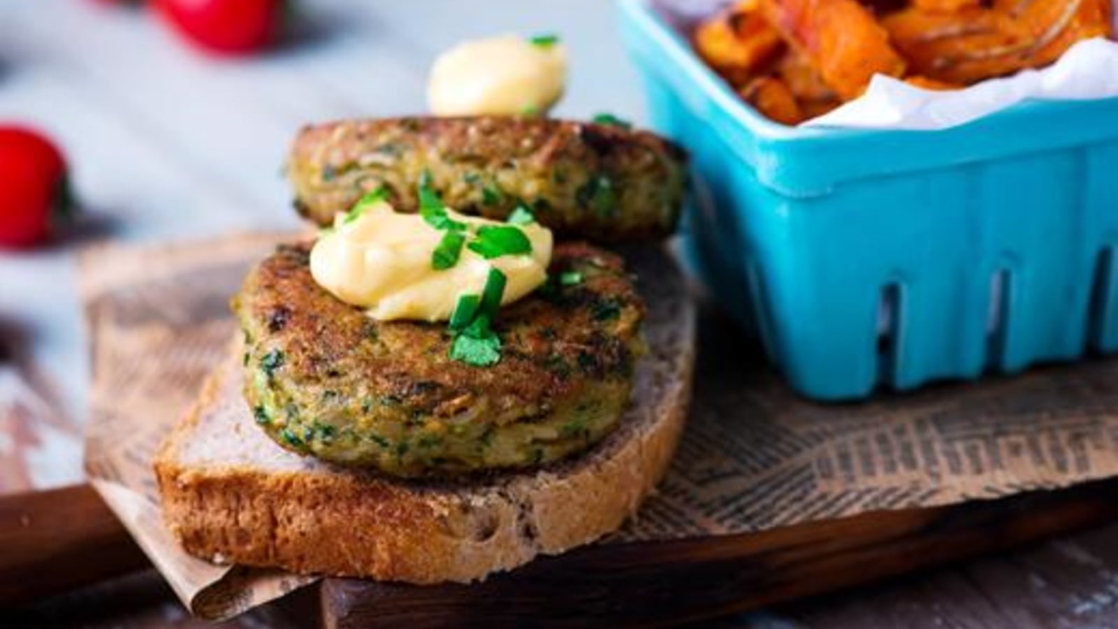 Image of Tofu Burger: How To Make Healthy Veggie Burgers From Tofu