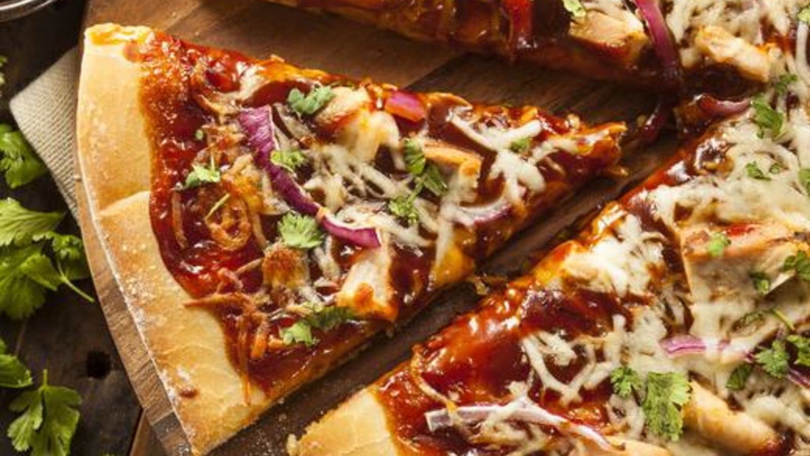 Image of Tofu Pizza: Spicy BBQ Classic on Spelt Crust