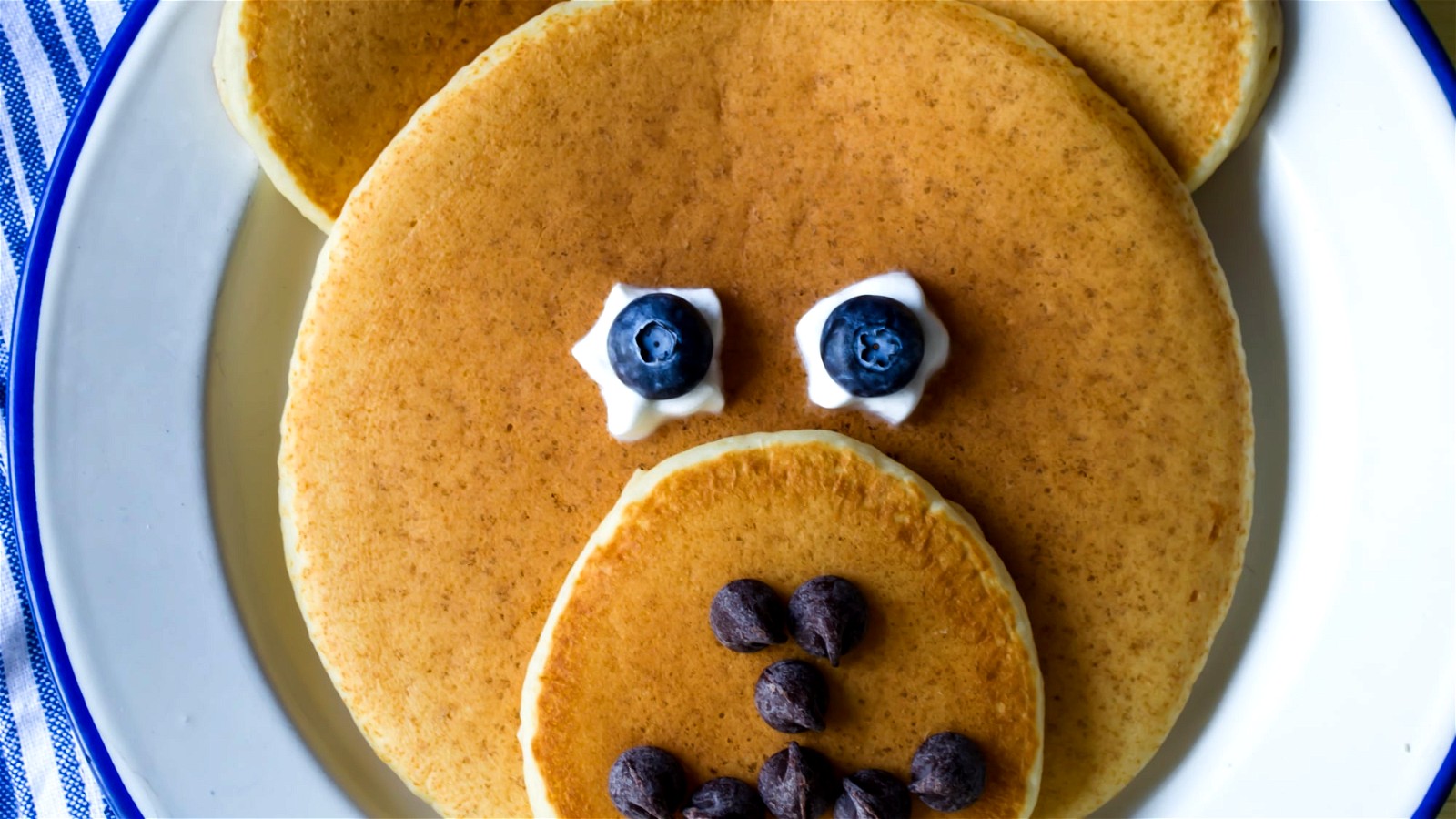 Image of How To Make Pancake Art: Bear