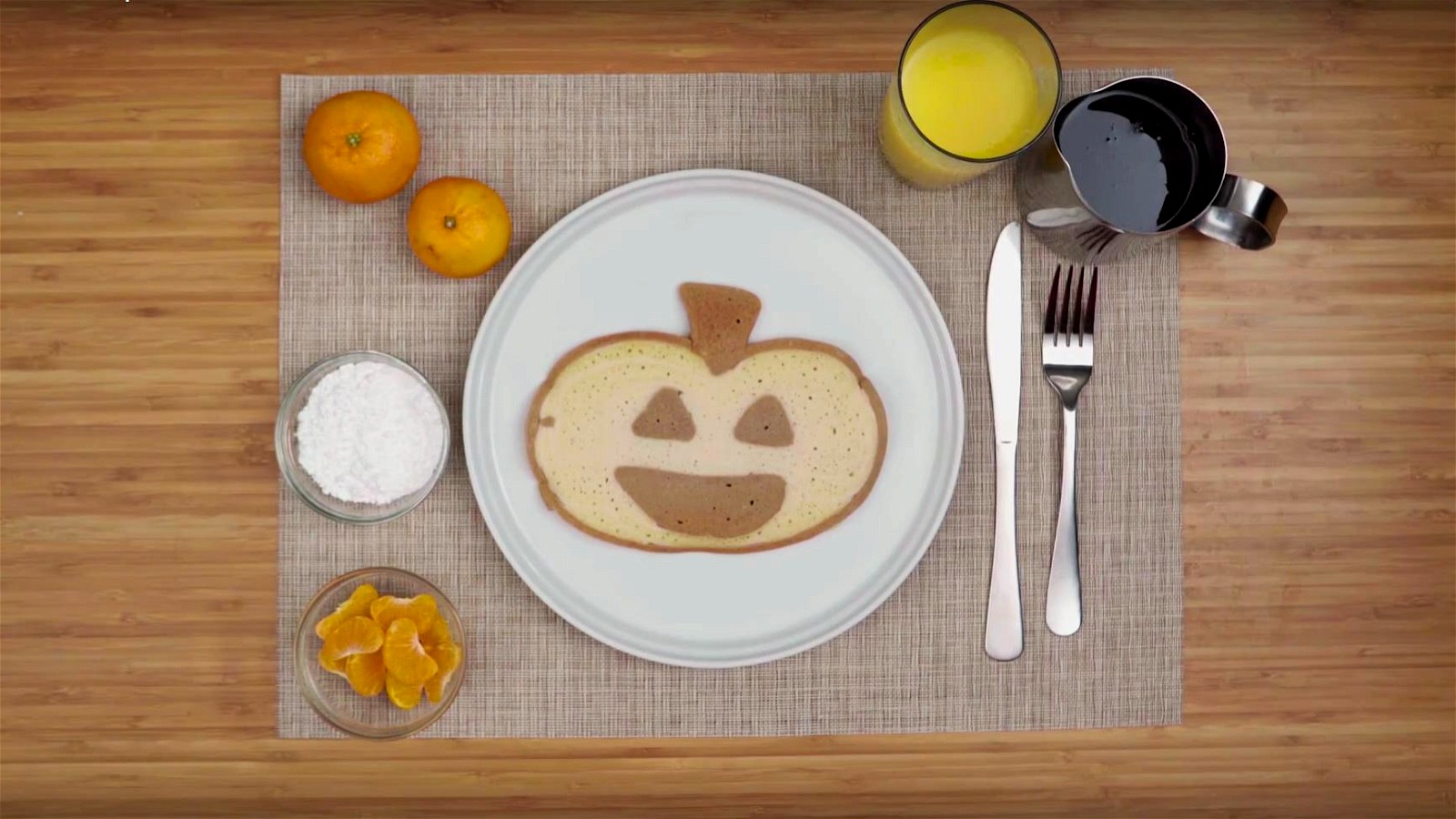 Image of How To Make Pancake Art: Pumpkin