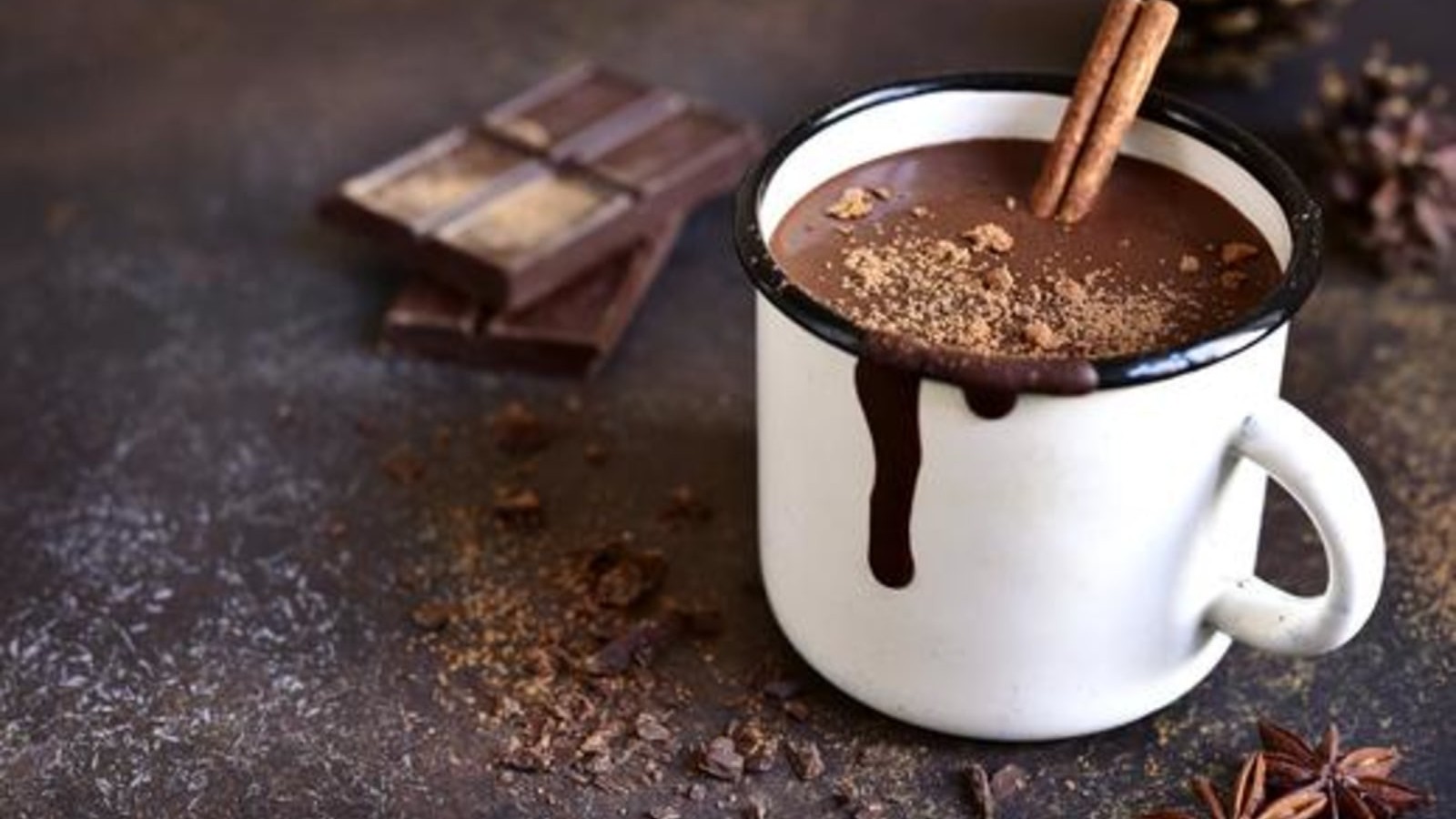 Image of Vegan Hot Chocolate Recipe: Deliciously Frothy