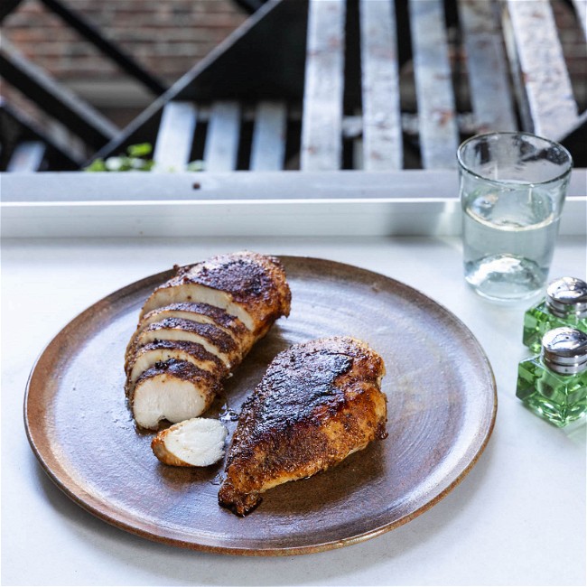 Image of Coriander and black pepper chicken breasts with balsamic glaze