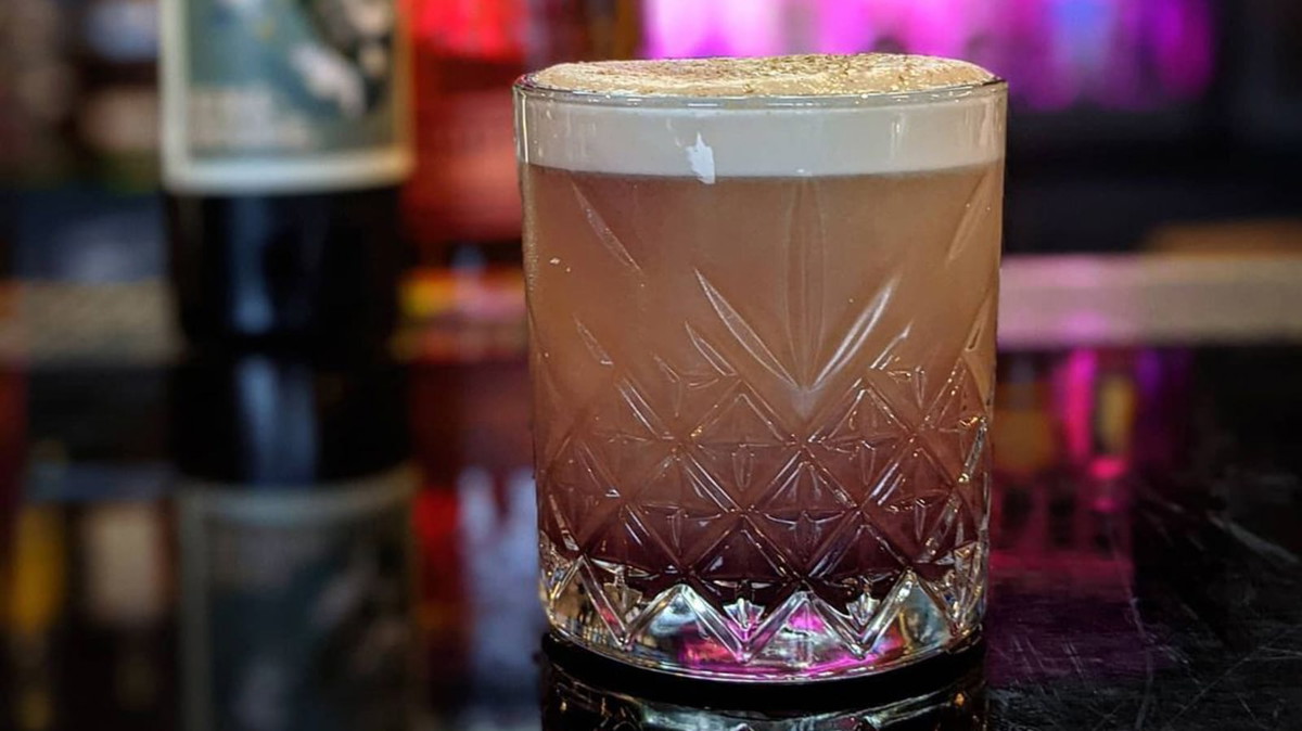 Reverse New York Sour