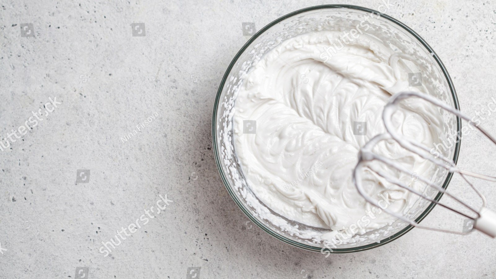 Image of Vegan Whipped Cream: The Perfect Plant-Based Dessert Topping!