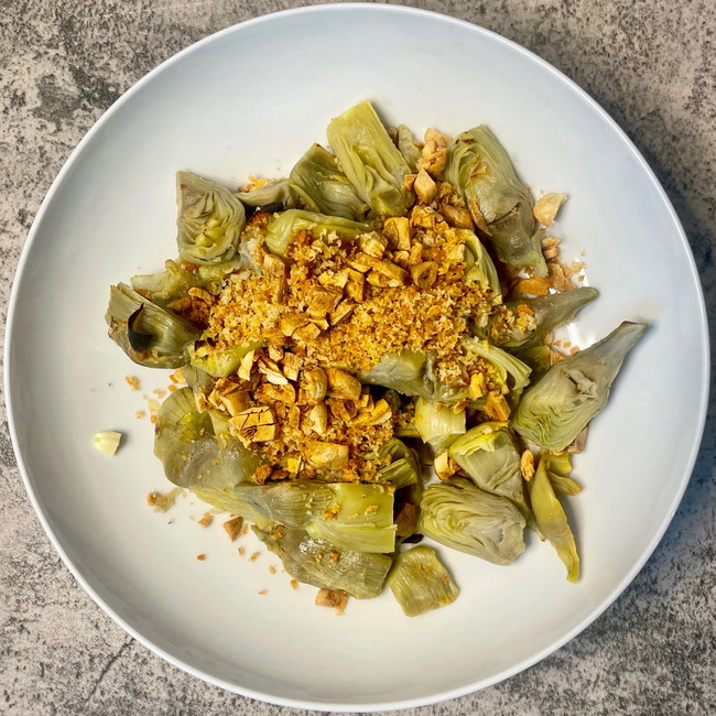 Image of roasted garlicky artichoke hearts