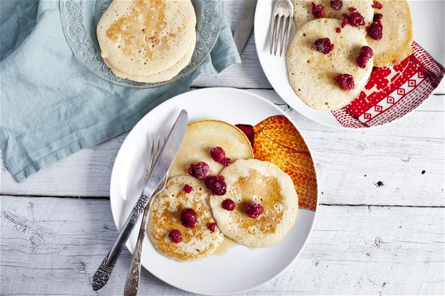 Image of Fluffy Pancakes with Lemon Zest