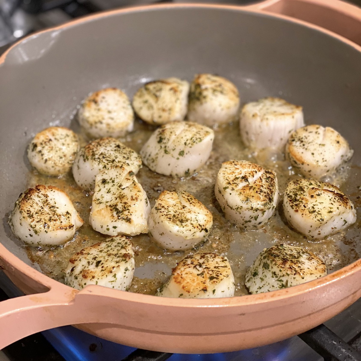 Herbed Sea Scallops
