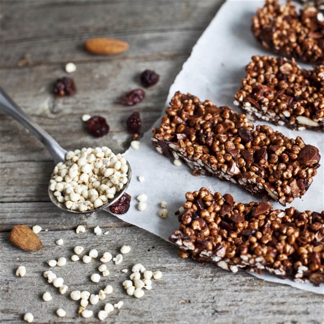 Image of Puffed Quinoa, Almond and Cranberry Bar