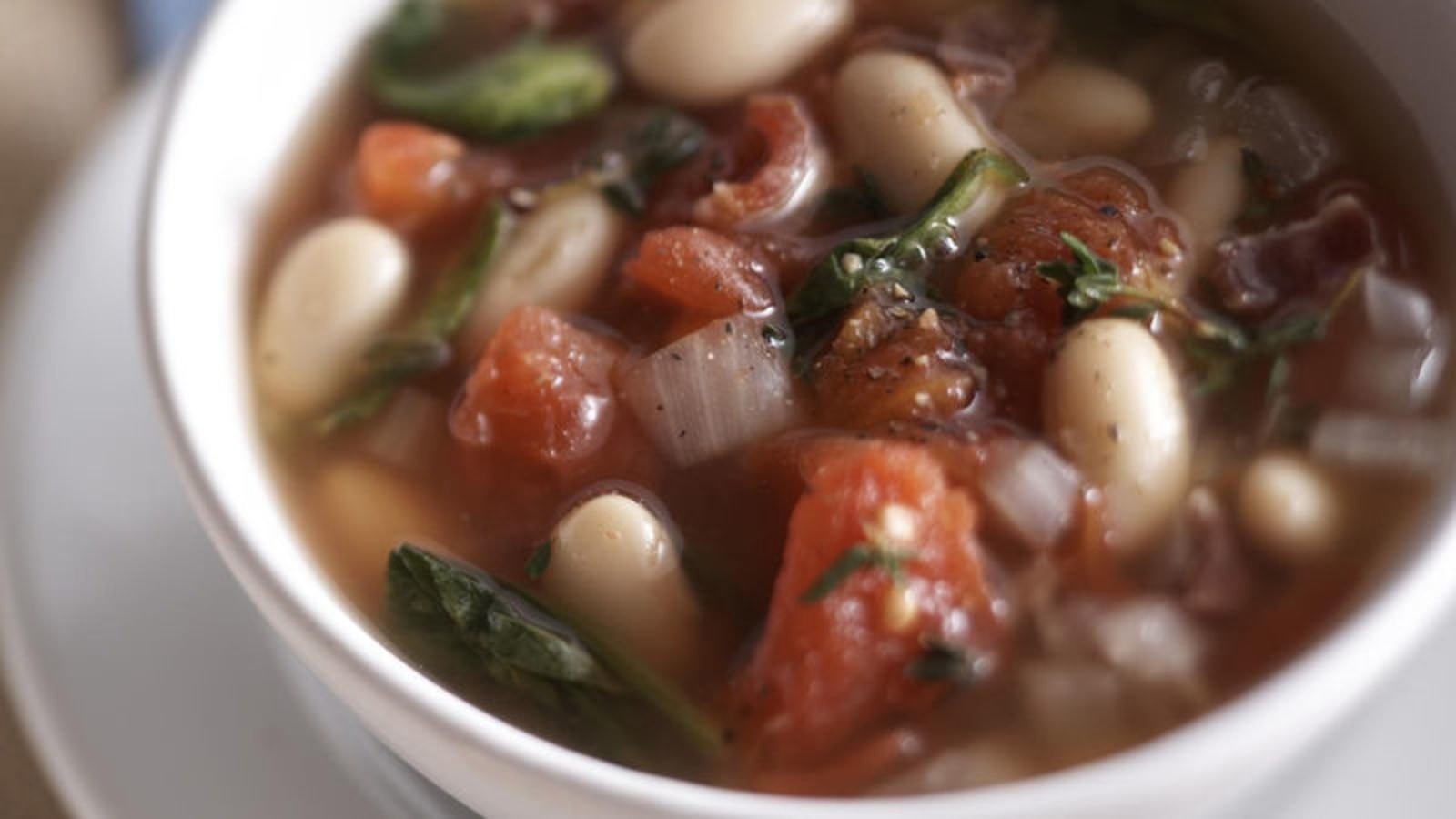 Image of Skinny Tuscan White Bean Soup