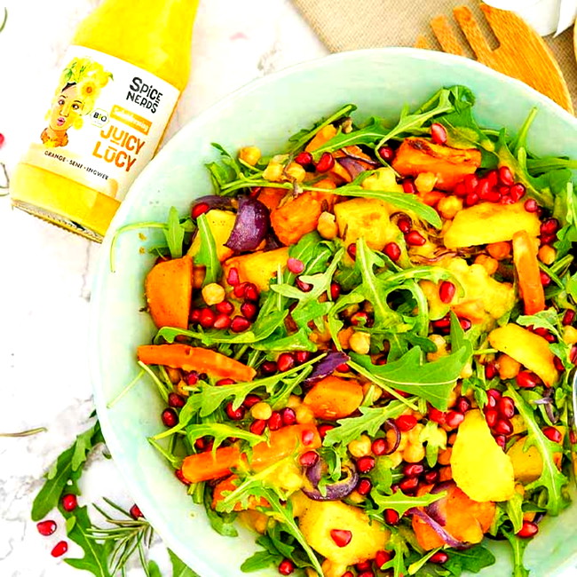 Image of Rucola-Salat mit Röstgemüse und Juicy Lucy Salatdressing