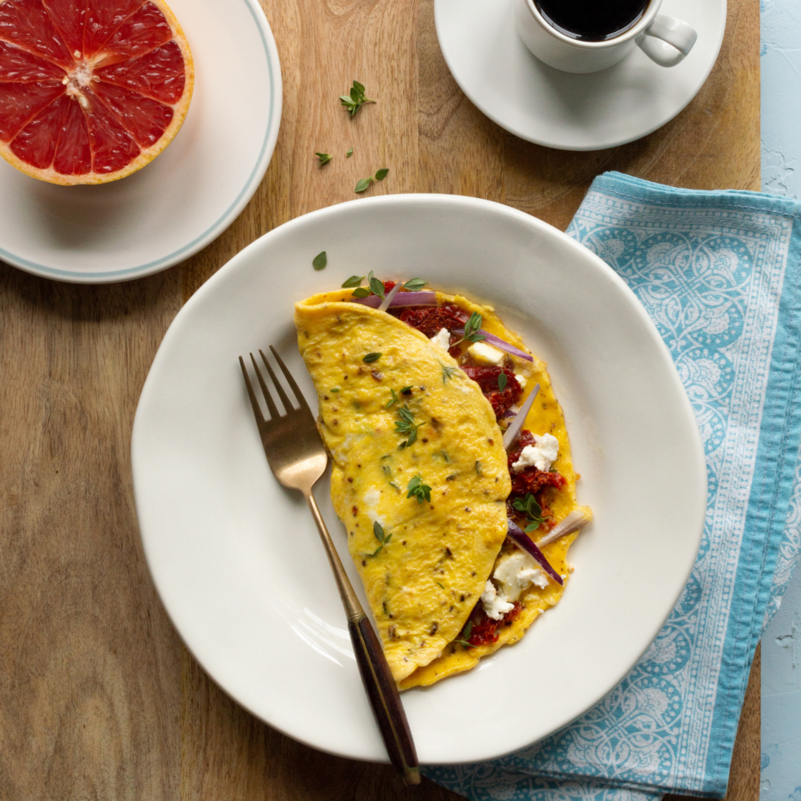 Easy Cheesy Omelet - Hilah Cooking