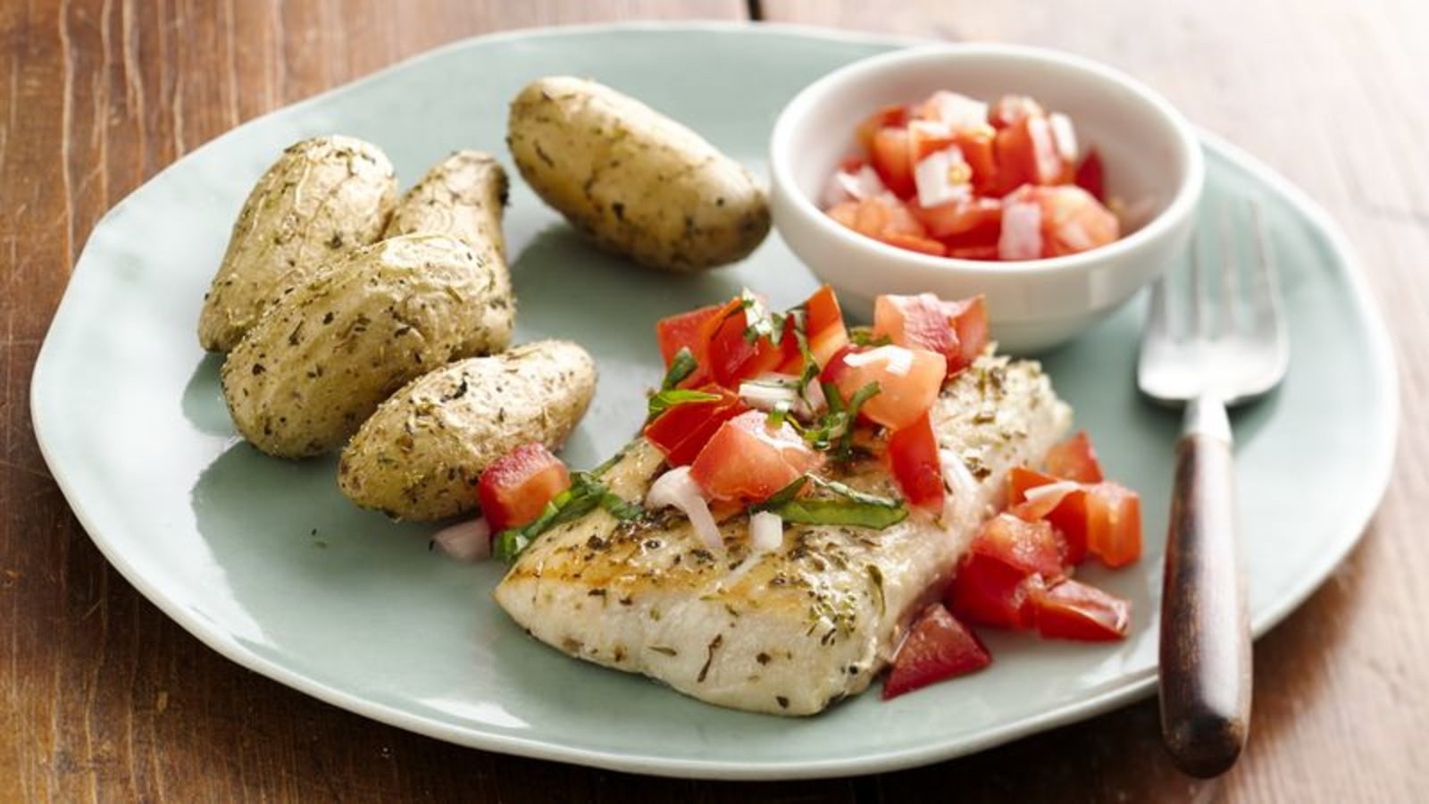 Image of Skinny Seared Fish with Fresh Tomato Salsa