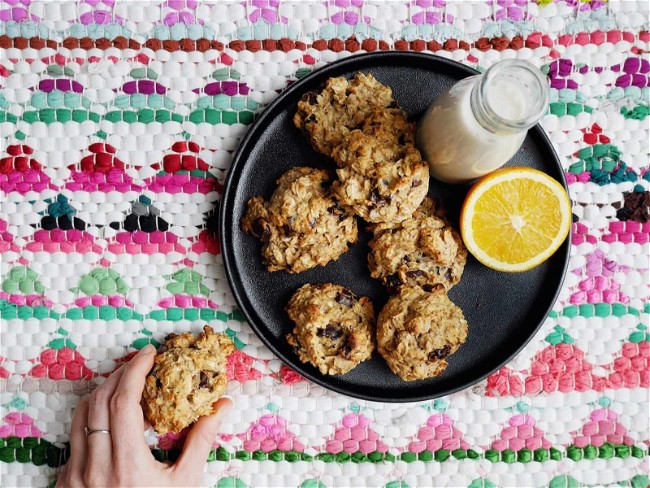 Image of Almond Butter, Orange and Chia Cookies 