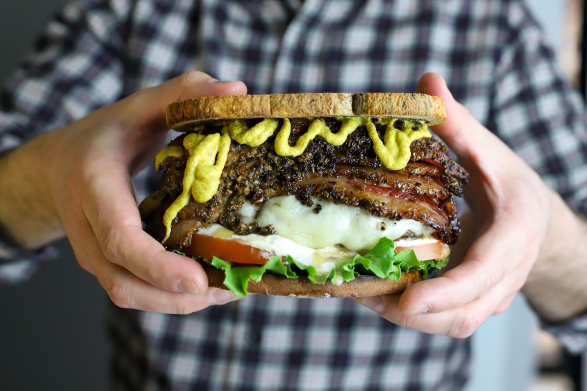 Pastrami Burger