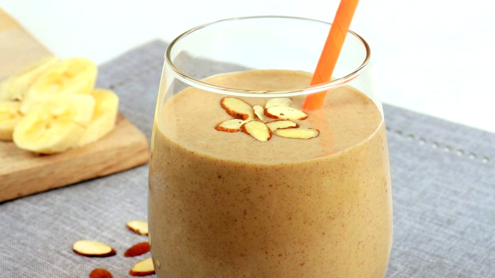 Image of Banana ‘Nut’ Bread Smoothie with White Beans