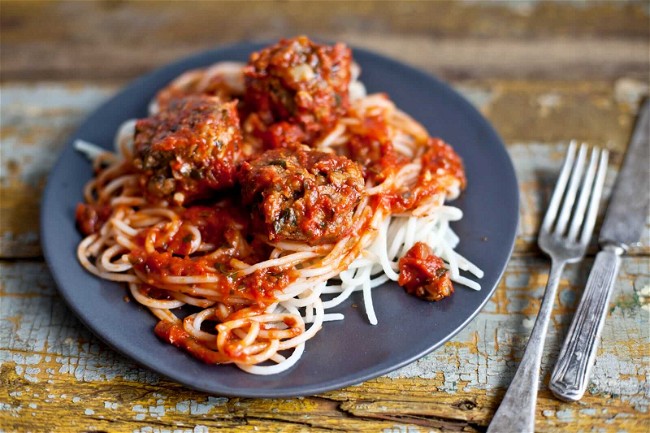 Image of Spaghetti and Mushroom-Balls