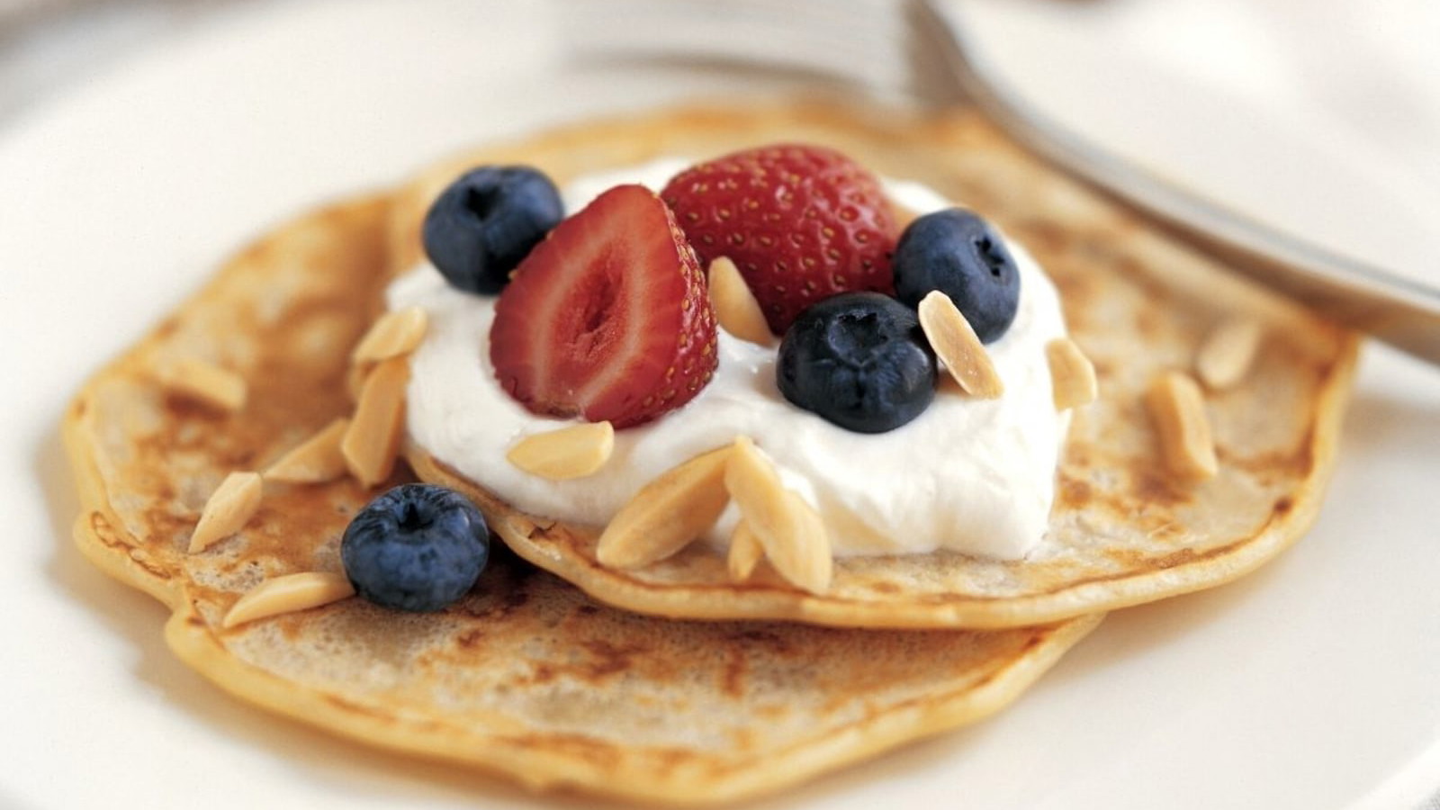Image of Oatmeal Almond Pancakes