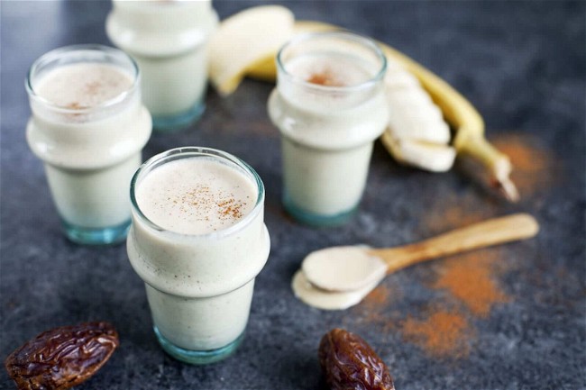Image of Banana Smoothie with Tahini and Dates