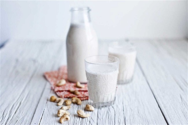 Image of Maple and Cardamom Cashew Milk