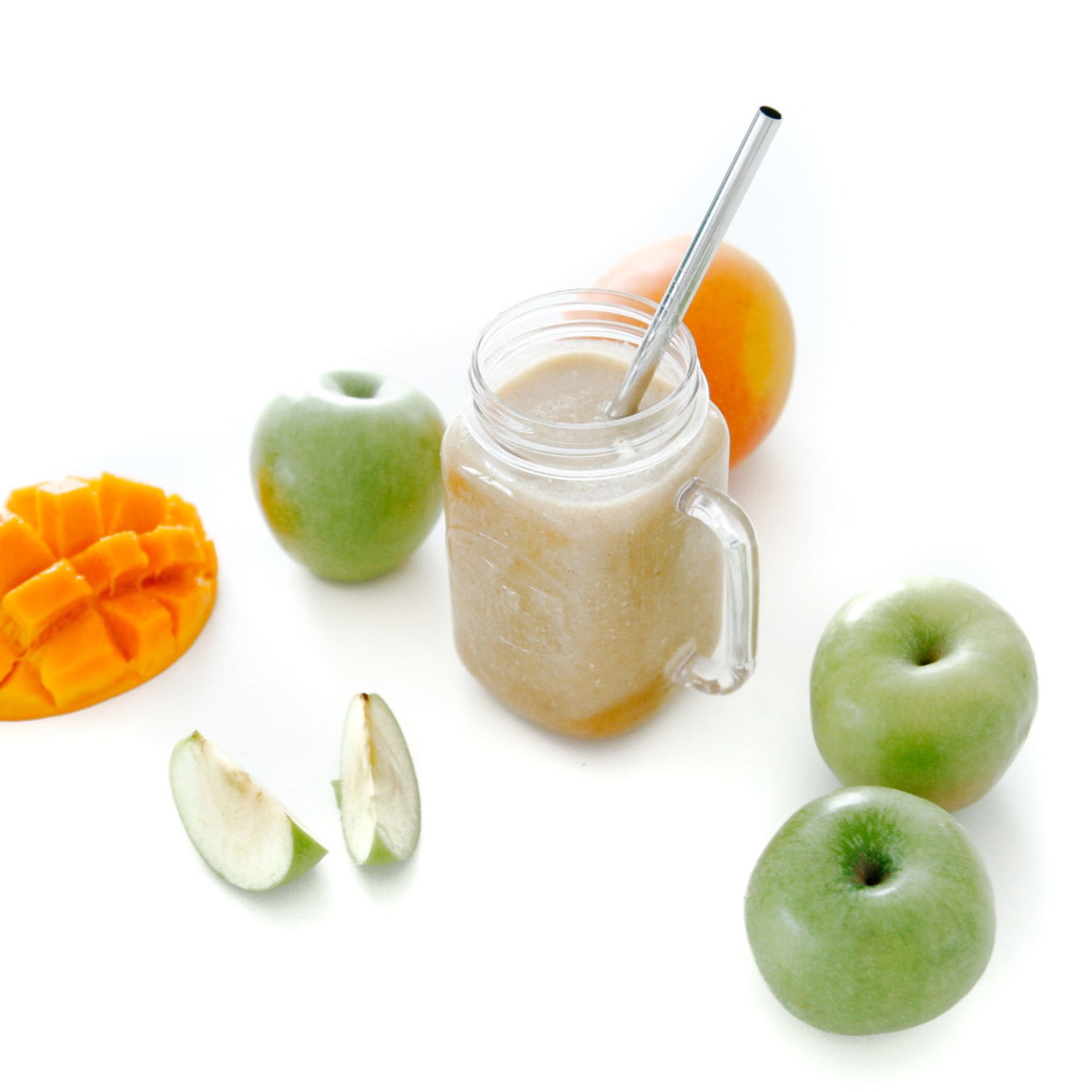 Apple, Pear & Turmeric Super Smoothies for Kids