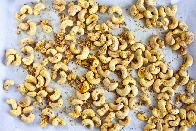 Image of Turmeric Roasted Cashews
