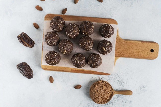 Image of Almond and Raw Cacao Energy Ball 