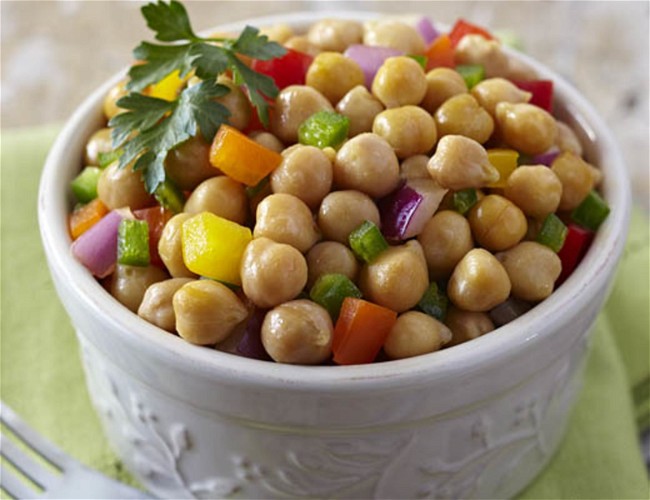 Image of Garbanzo Bean and Pepper Salad