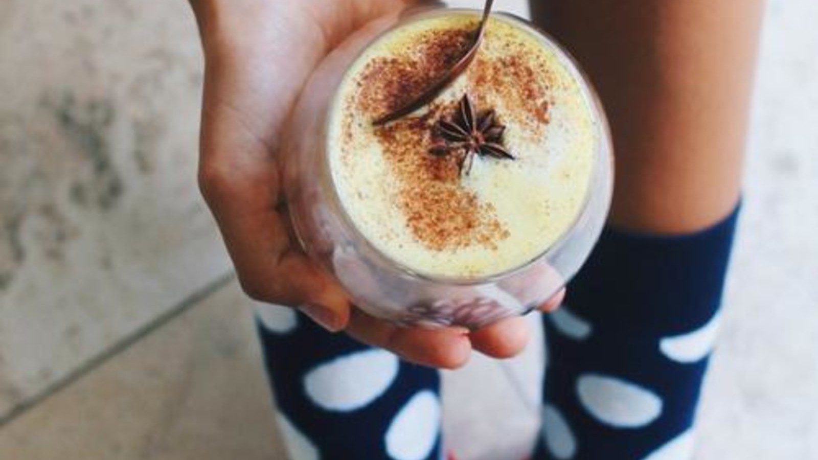 Image of Sleep tonic tumeric latte