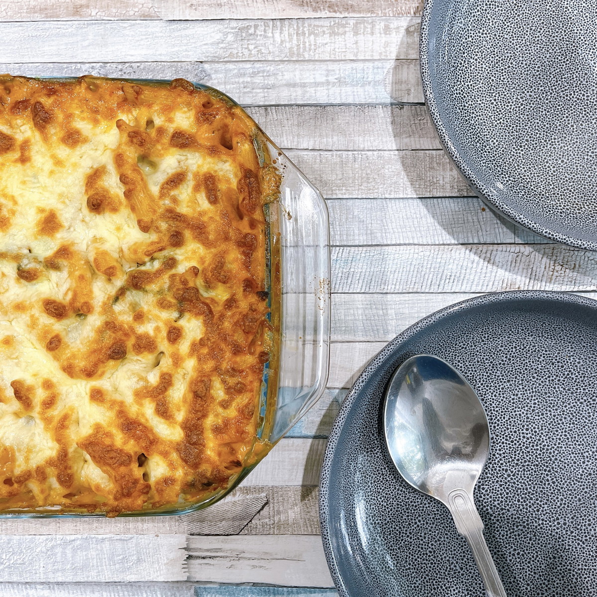 Creamy Chicken Pasta Bake with Mushrooms & Broccoli