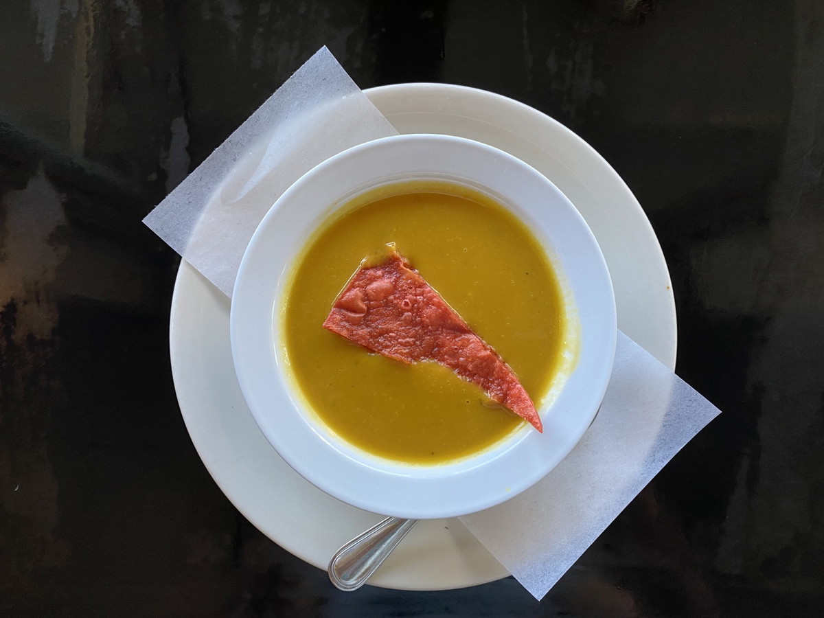 Simple Creamy Pumpkin Bisque