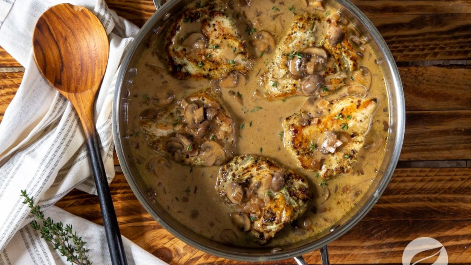 Image of Skillet Chicken with Mushroom Cream Sauce