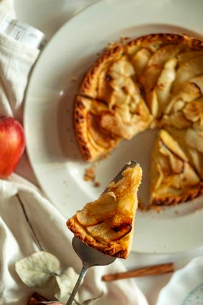 Image of Cinnamon Apple Tart Recipe