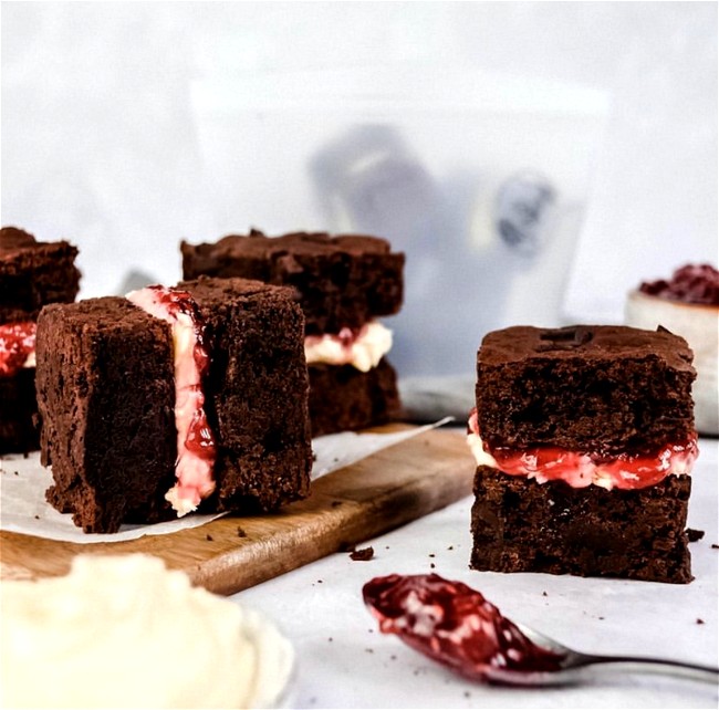 Image of Vegan Brownie & Raspberry Sandwiches