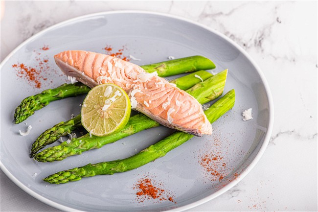 Image of Steamed Salmon with Asparagus