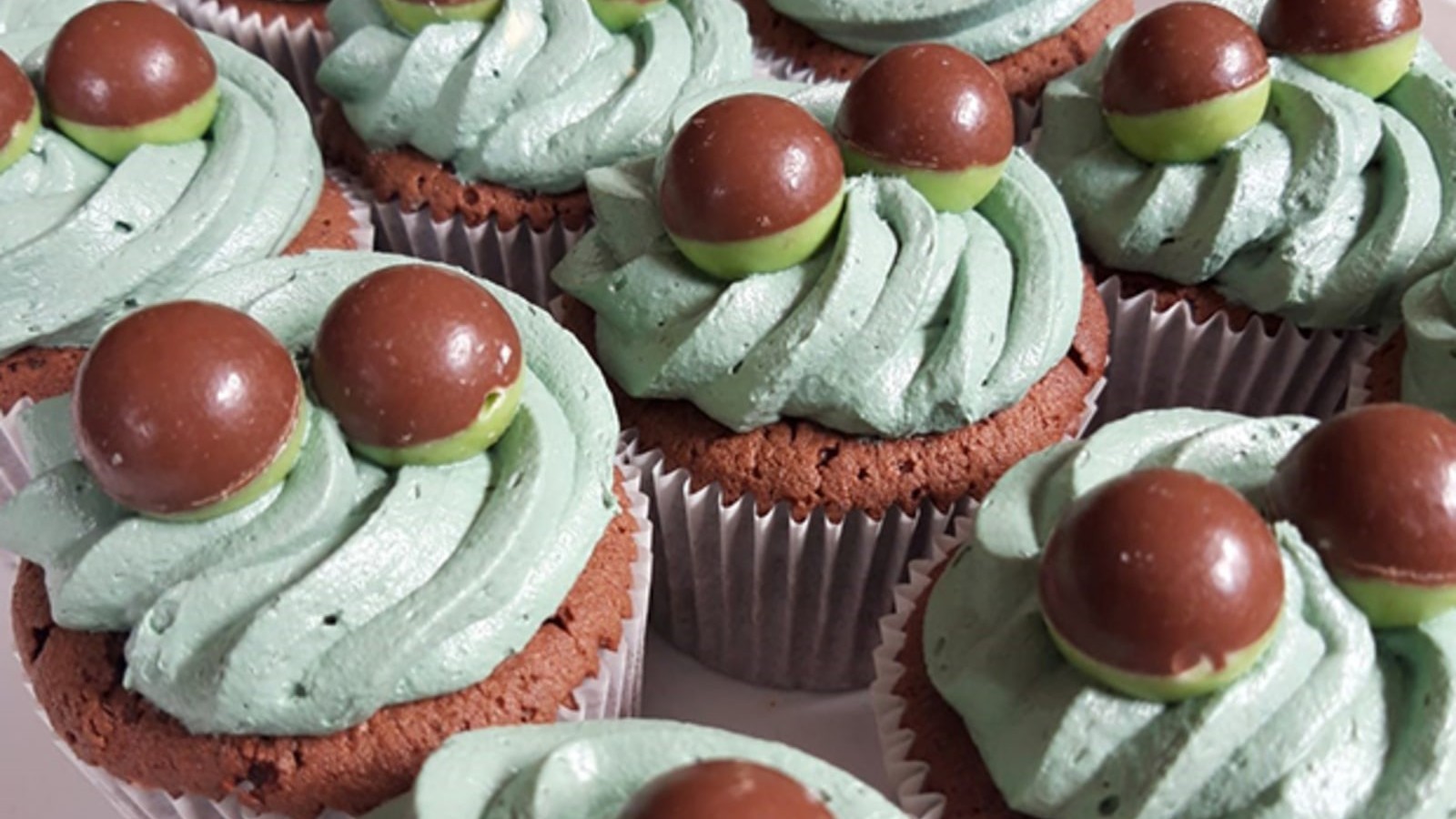 Image of Mint and Chocolate Cupcakes Topped with Aero