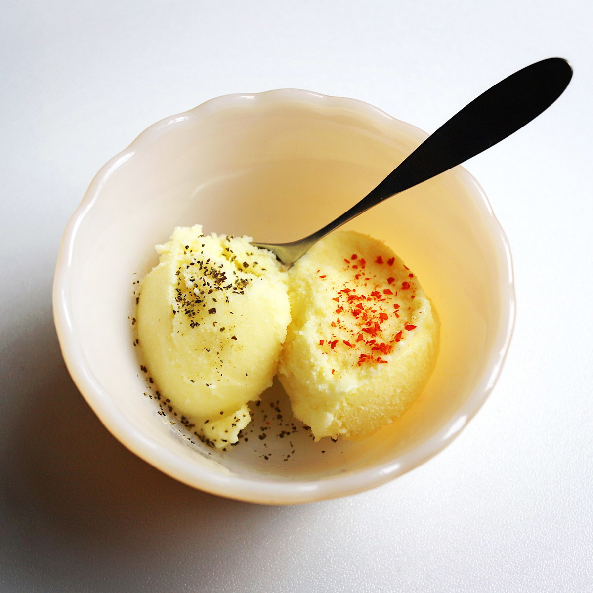 Pineapple Coconut Frozen Labneh