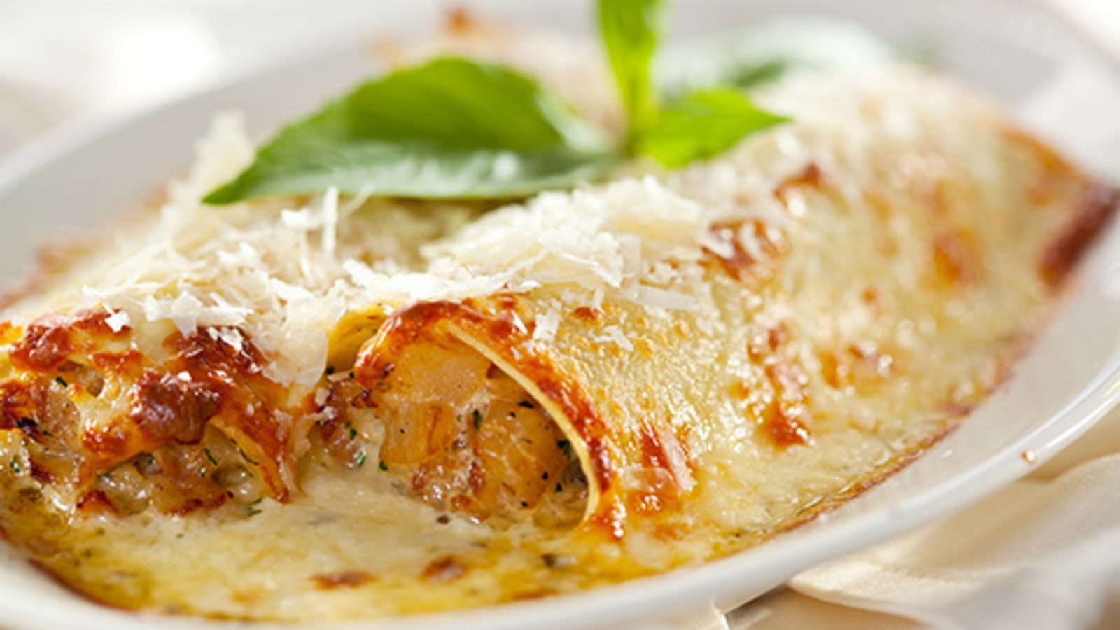 Image of Salmon-Spinach Cannelloni