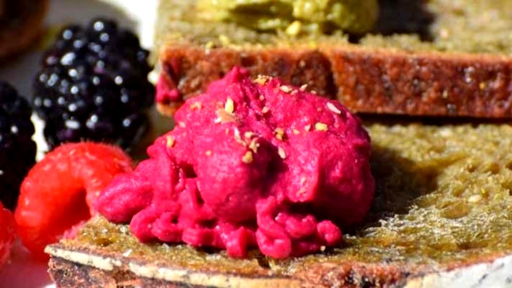 Image of Beet Hummus with Fresh Fruit