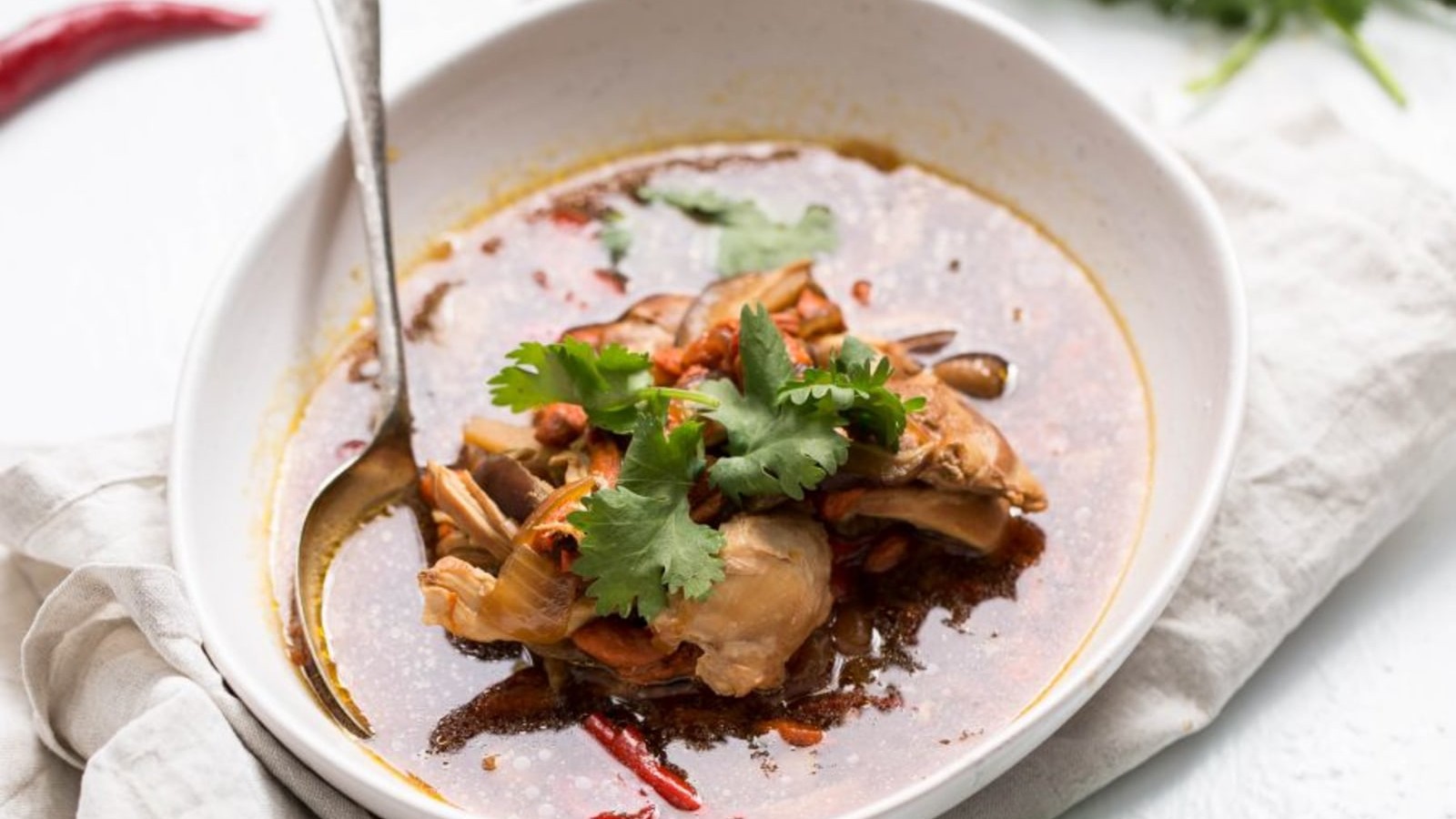 Image of Goji berry and chicken soup