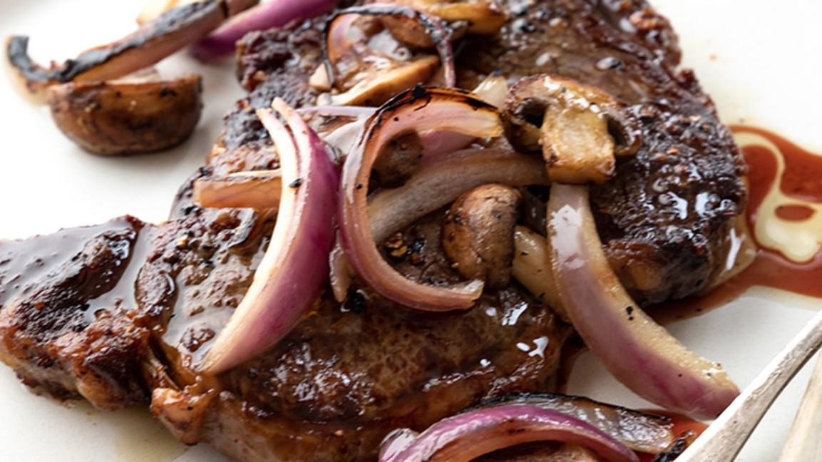 Image of Steak with Caramelized Onions & Mushrooms