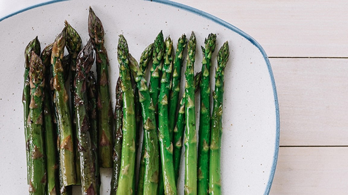 Image of Roasted Asparagus with Spice-Infused Oil