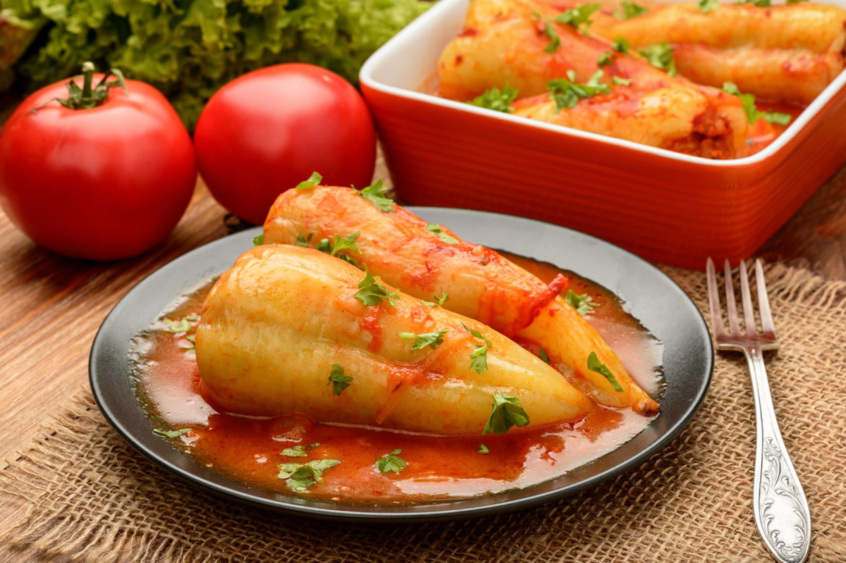 Töltött Paprika - Hungarian Stuffed Peppers