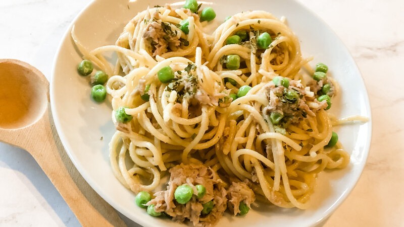 Image of Mediterranean Pasta with Tuna and Peas