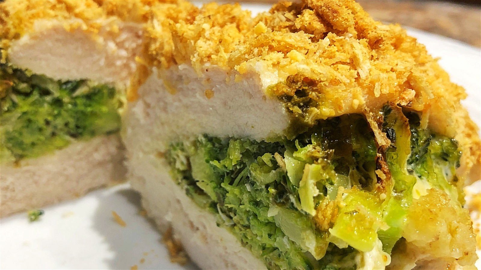 Image of Poitrine de poulet farcie au brocoli