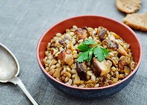 Image of Barley Salad with Mushrooms