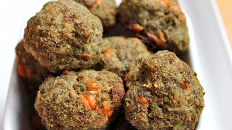 Image of Beef Balls Recipe | Burger for Dogs